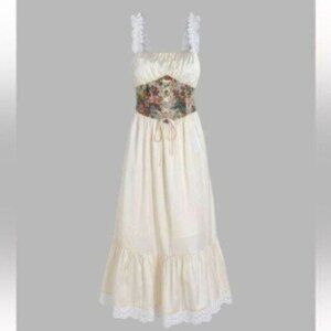 Cider Renaissance Brocade cinched waist maxi Dress Size Large New with tag